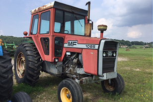 Massey Ferguson 1085 Cab Tractor